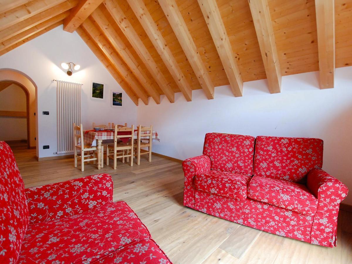 Apartment Albergo Diffuso - Cjasa De Barce-2 By Interhome 바르치스 외부 사진