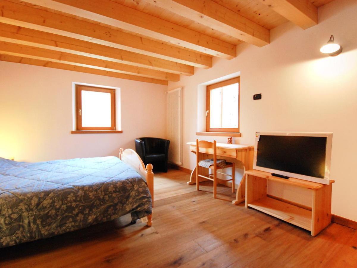 Apartment Albergo Diffuso - Cjasa De Barce-2 By Interhome 바르치스 외부 사진